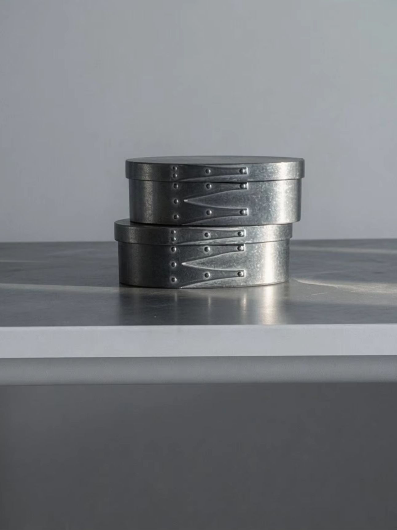 Photography Vintage Style - Luxurious Vintage Metal Summer Storage Box