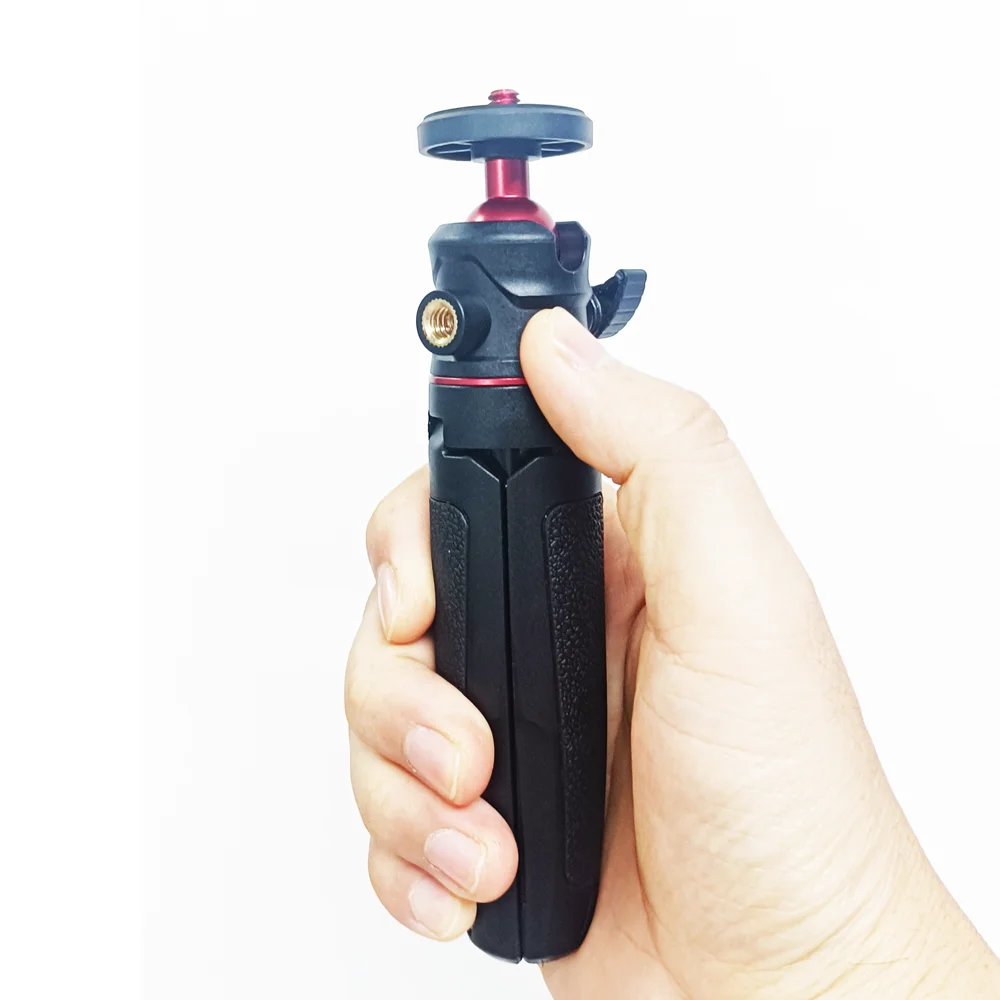 Portable Mini Desktop Extensio - đánh giá và giá Photography Grip Insta360 X5