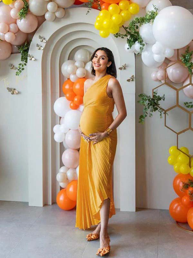 Yellow Off-Shoulder Pregnancy  - đánh giá và giá Photography Yellow